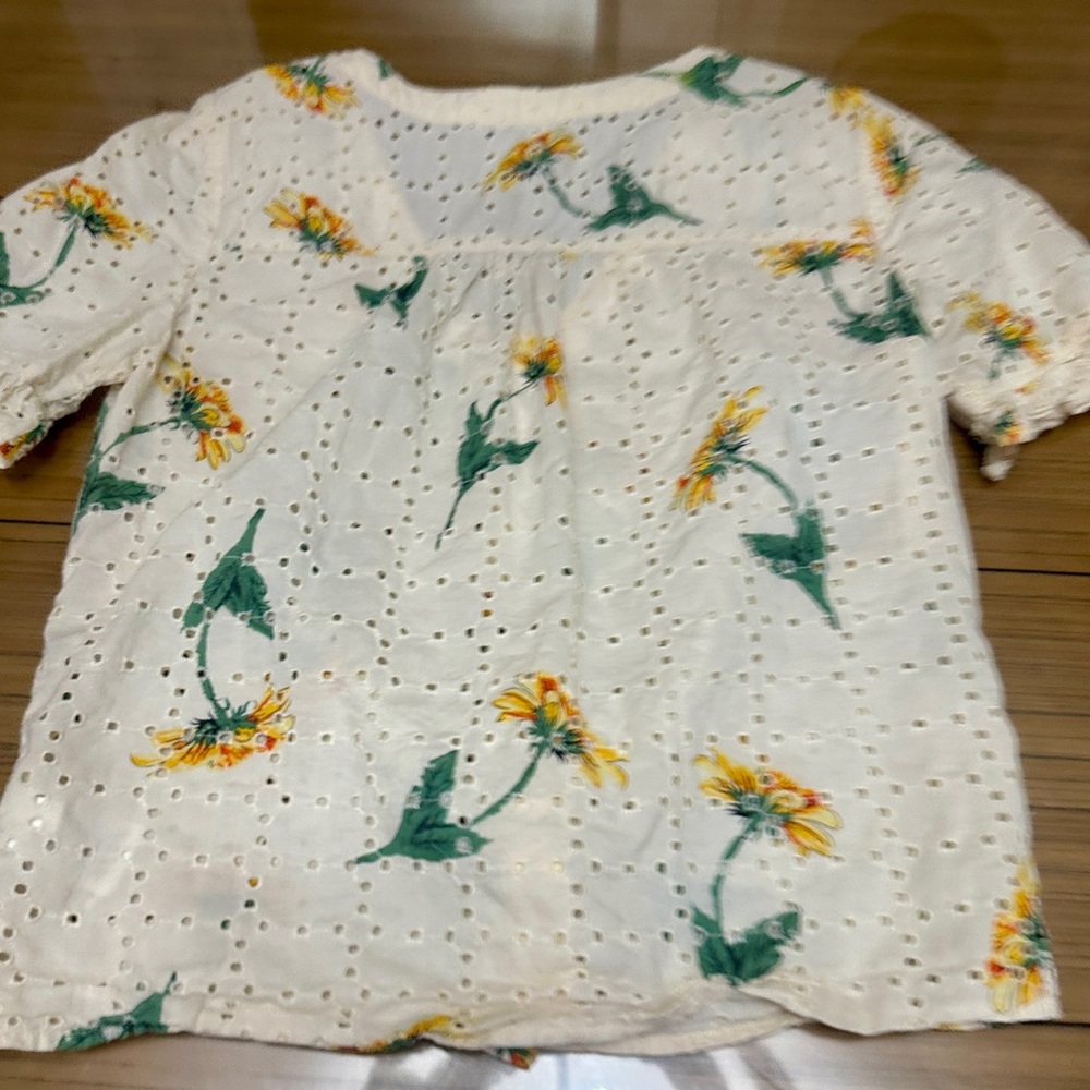 Madewell Cream Eyelet V-Neck Top with Yellow Sunflower Print - Picture 6 of 6